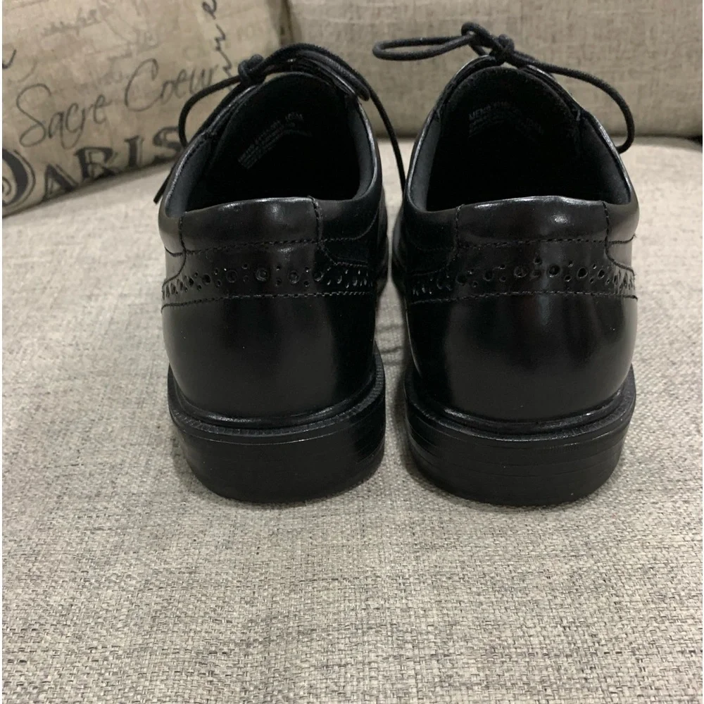Nunn‎ Bush black oxfords